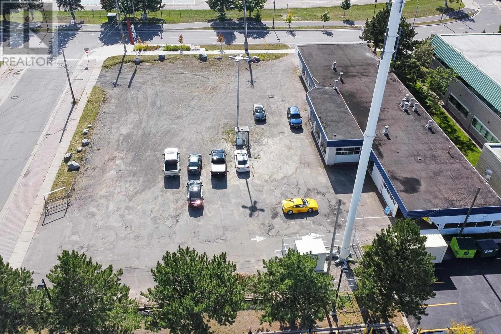 32 Bay St, Sault Ste. Marie, ON