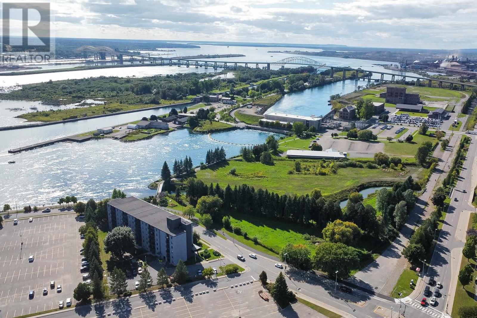 32 Bay St, Sault Ste. Marie, ON