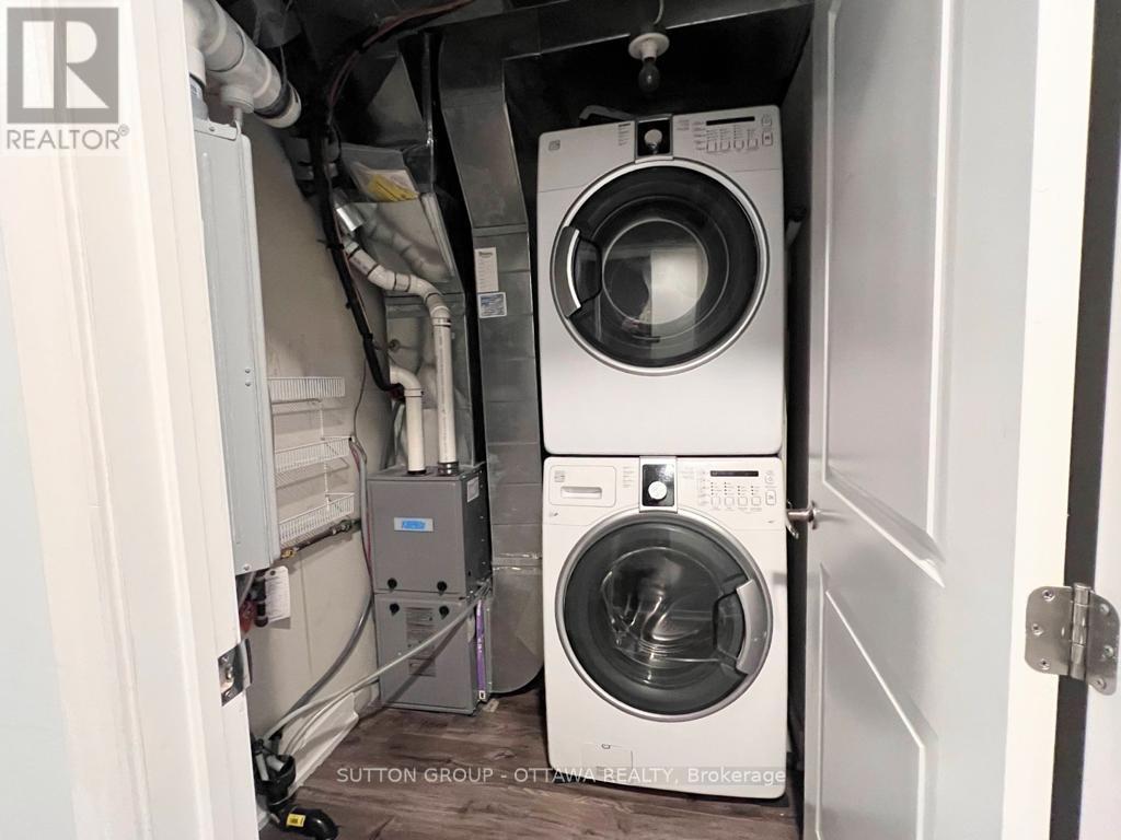 A - 4522 Innes Road, Ottawa, ON - Indoor Photo Showing Laundry Room