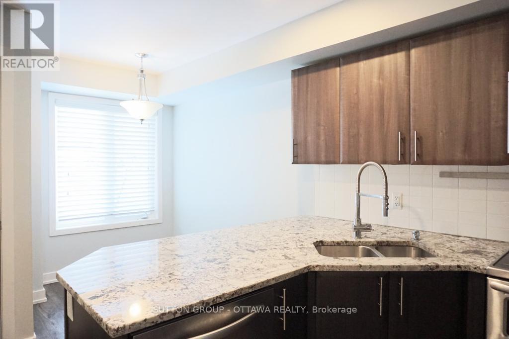 A - 4522 Innes Road, Ottawa, ON - Indoor Photo Showing Kitchen With Double Sink With Upgraded Kitchen