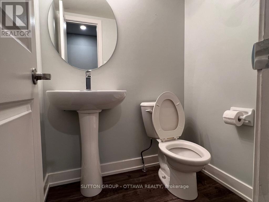 A - 4522 Innes Road, Ottawa, ON - Indoor Photo Showing Bathroom