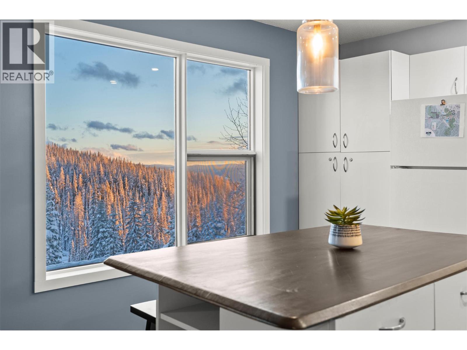 9807A Silver Star Road Lot# 1, Silver Star, BC - Indoor