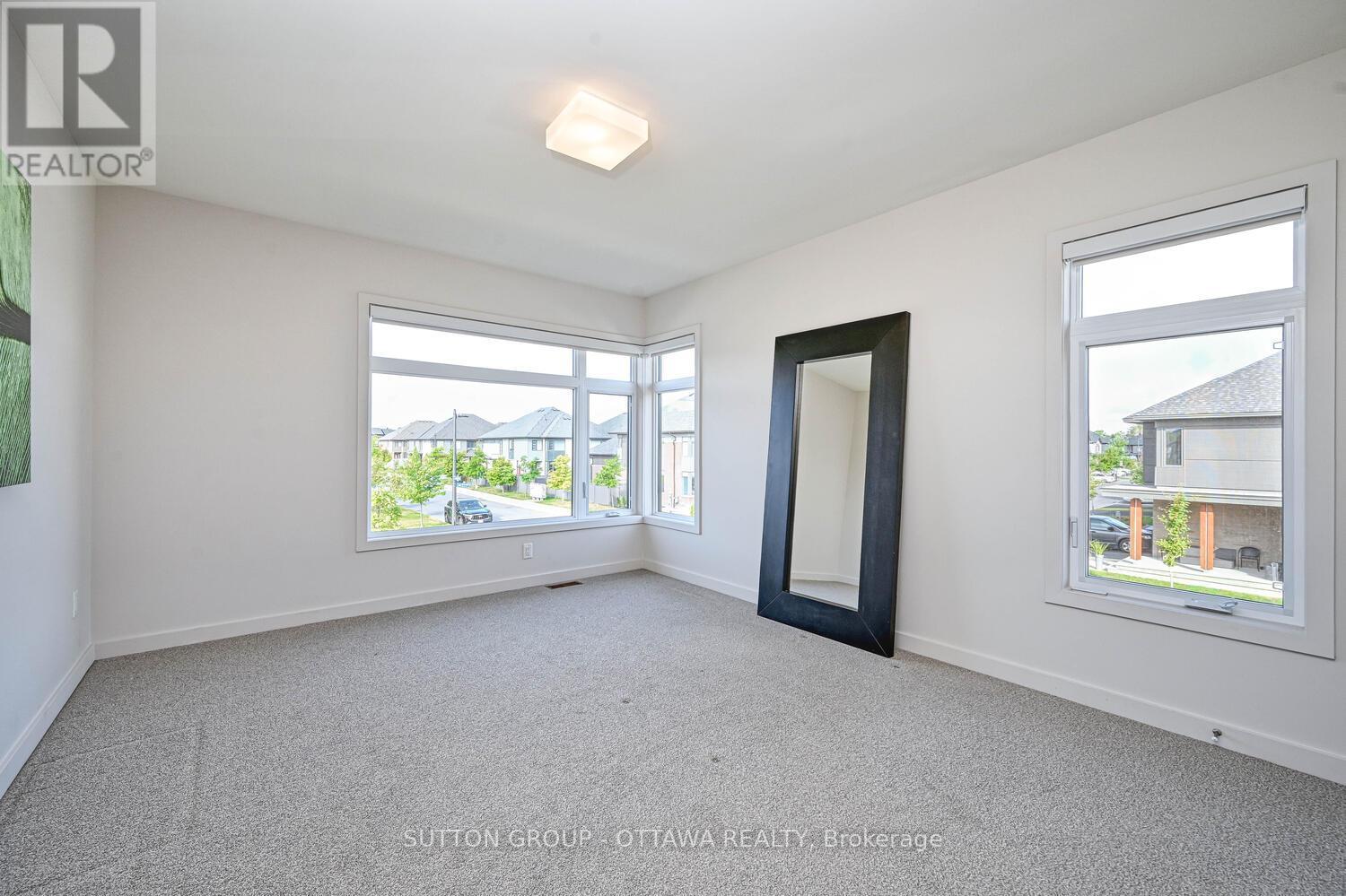 732 Wooler Place, Ottawa, ON - Indoor Photo Showing Other Room