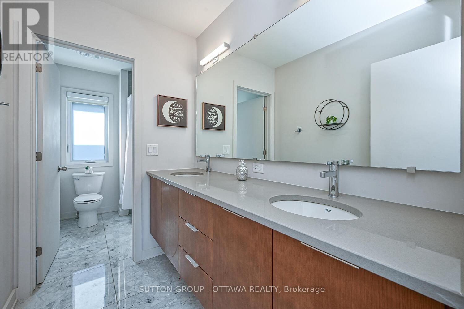 732 Wooler Place, Ottawa, ON - Indoor Photo Showing Bathroom