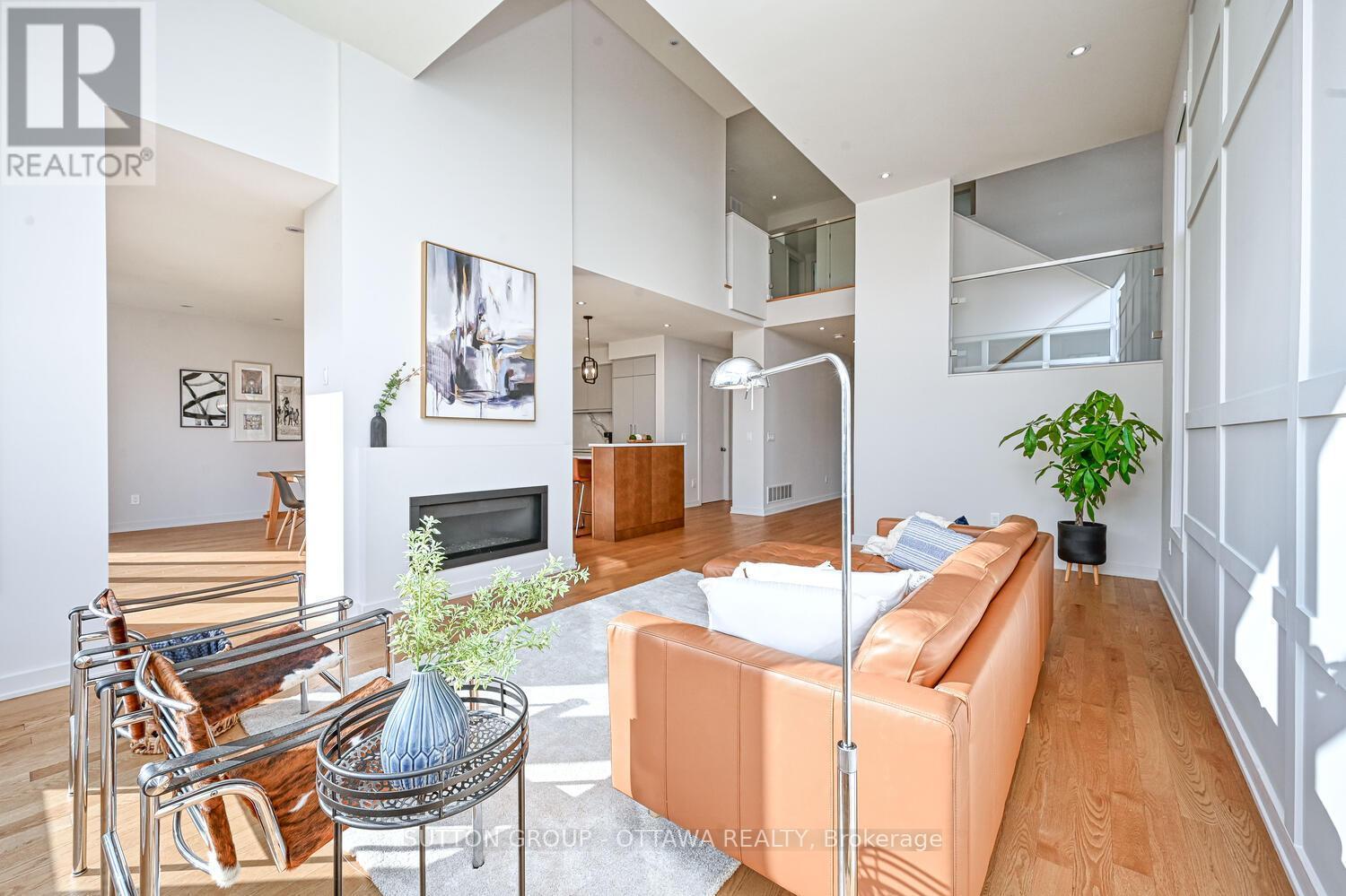 732 Wooler Place, Ottawa, ON - Indoor With Fireplace