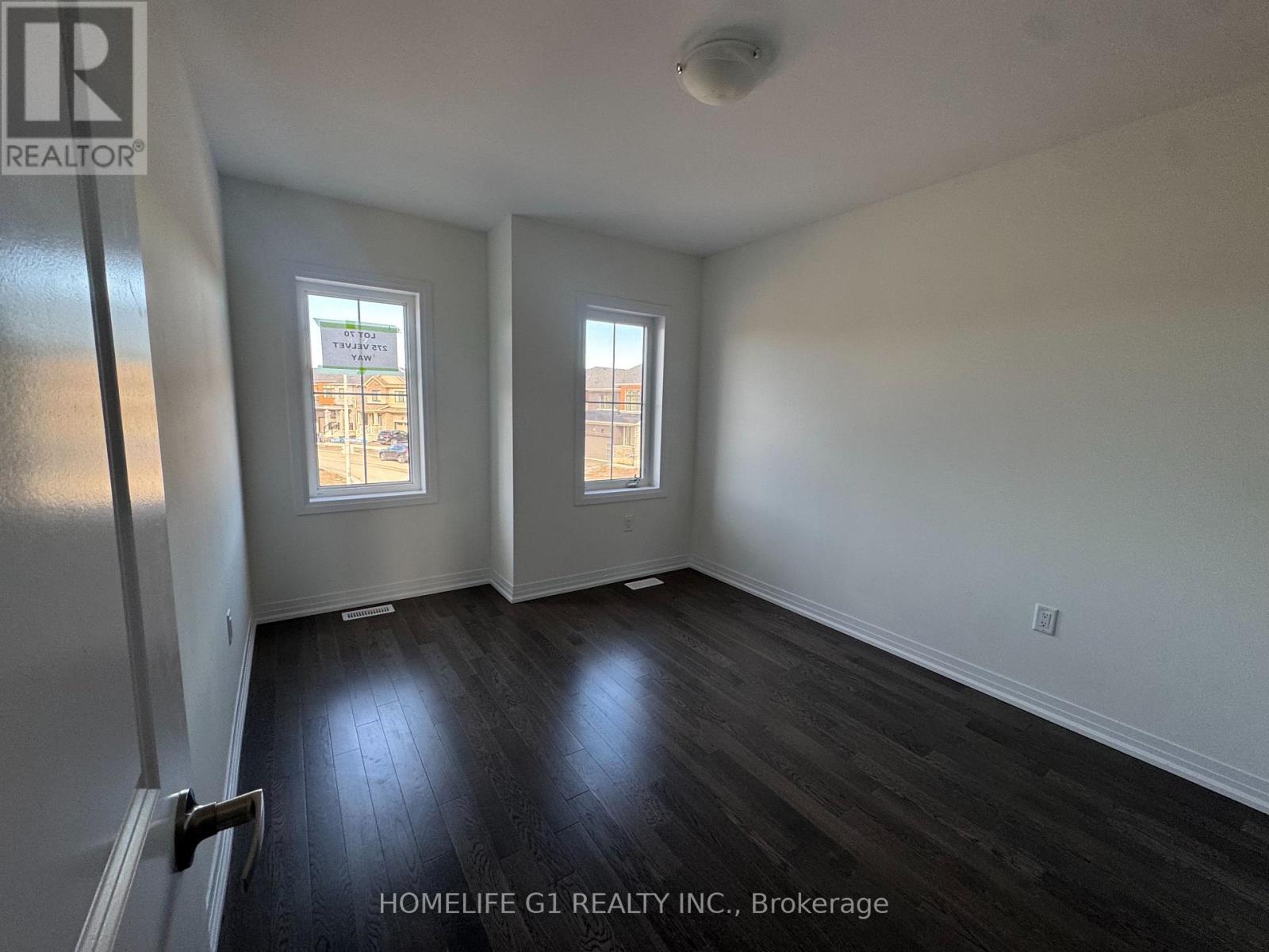 275 Velvet Way, Thorold, ON - Indoor Photo Showing Other Room