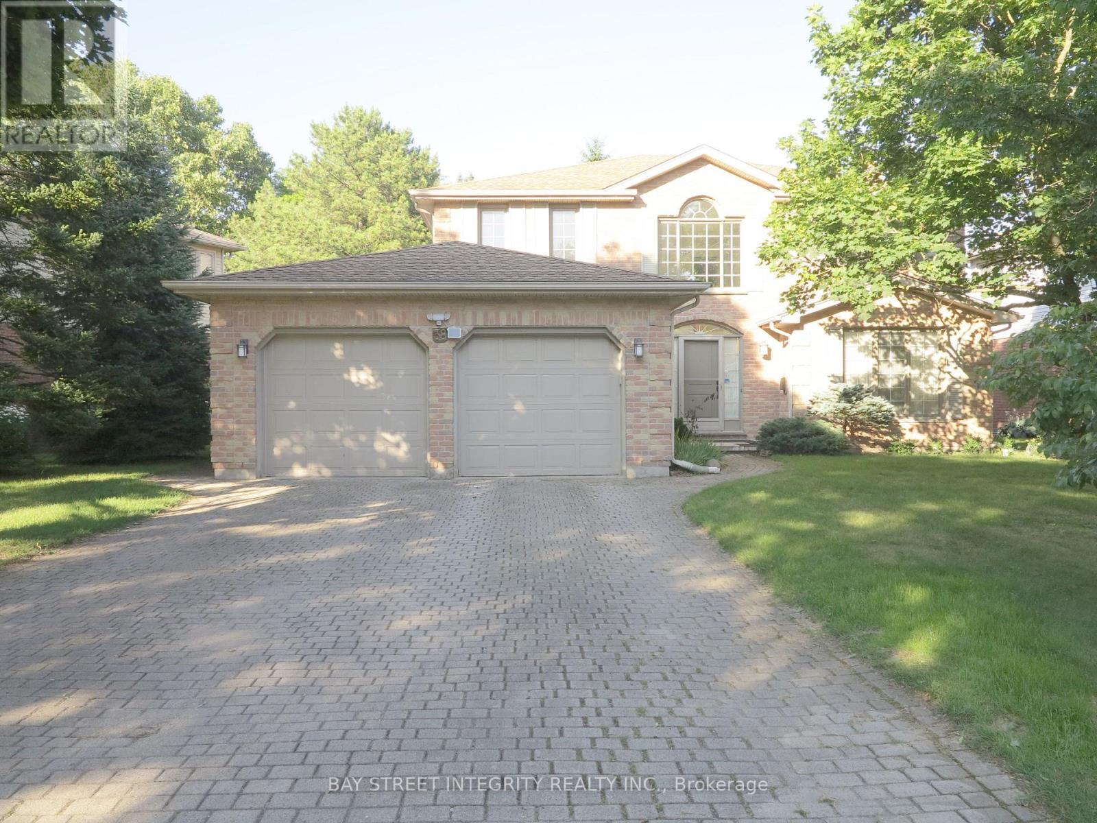 38 Orkney Crescent, London North, ON - Outdoor