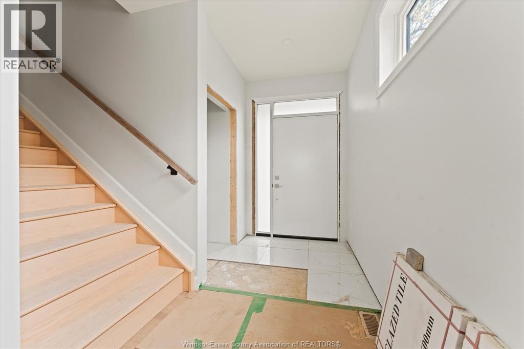 131 Rourke Line, Lakeshore, ON - Indoor Photo Showing Other Room