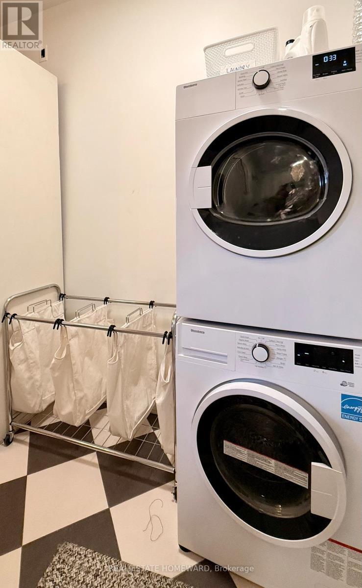 266 Symington Avenue, Toronto, ON - Indoor Photo Showing Laundry Room