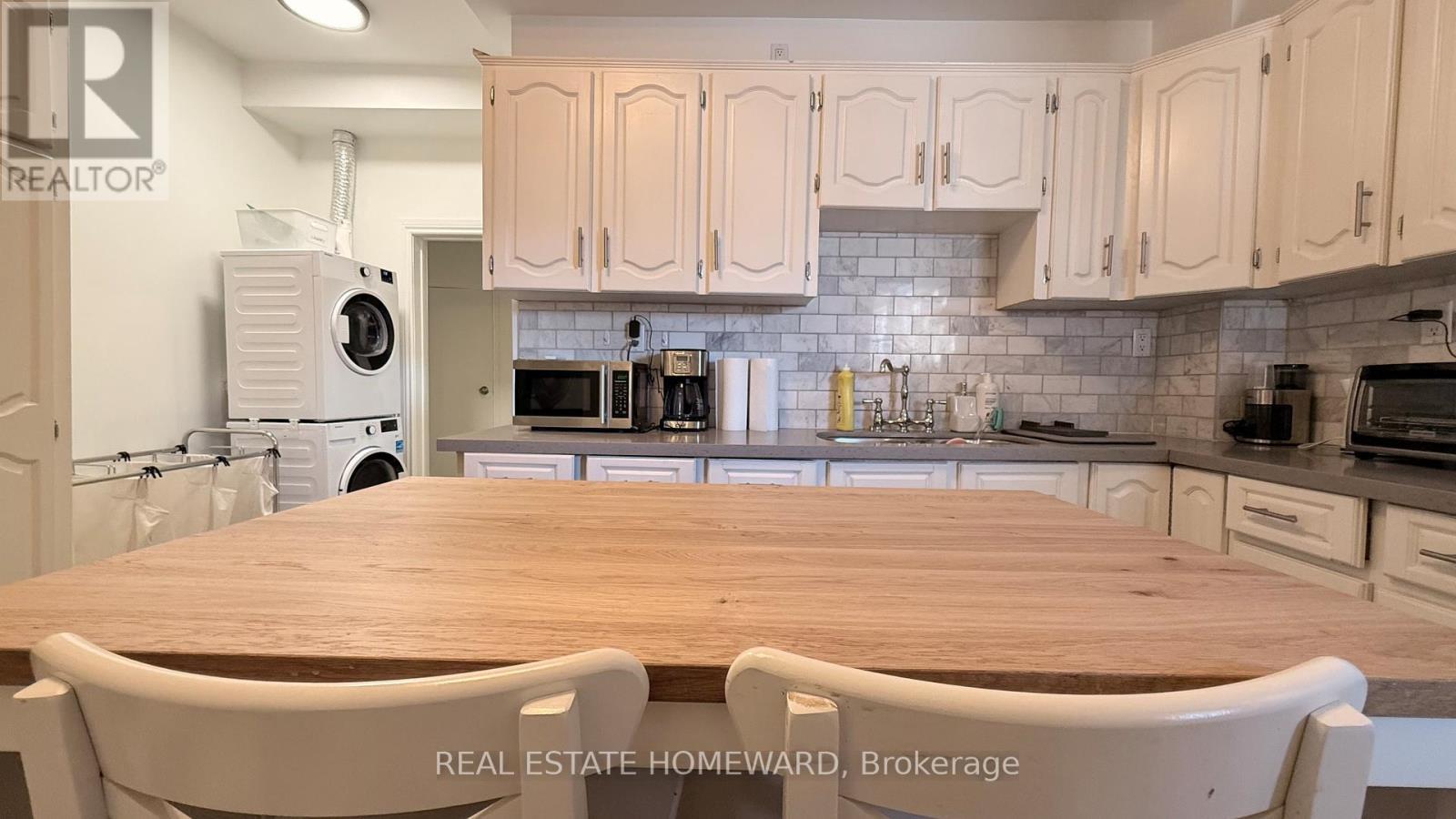 266 Symington Avenue, Toronto, ON - Indoor Photo Showing Kitchen
