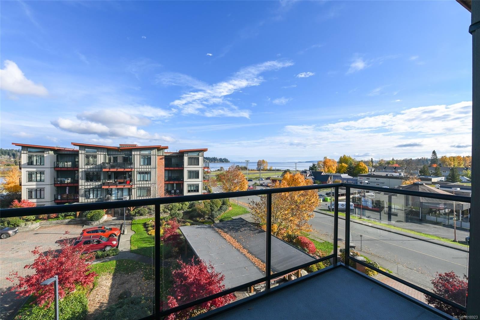 146-2300 Mansfield Dr, Courtenay, BC - Outdoor With Balcony With View