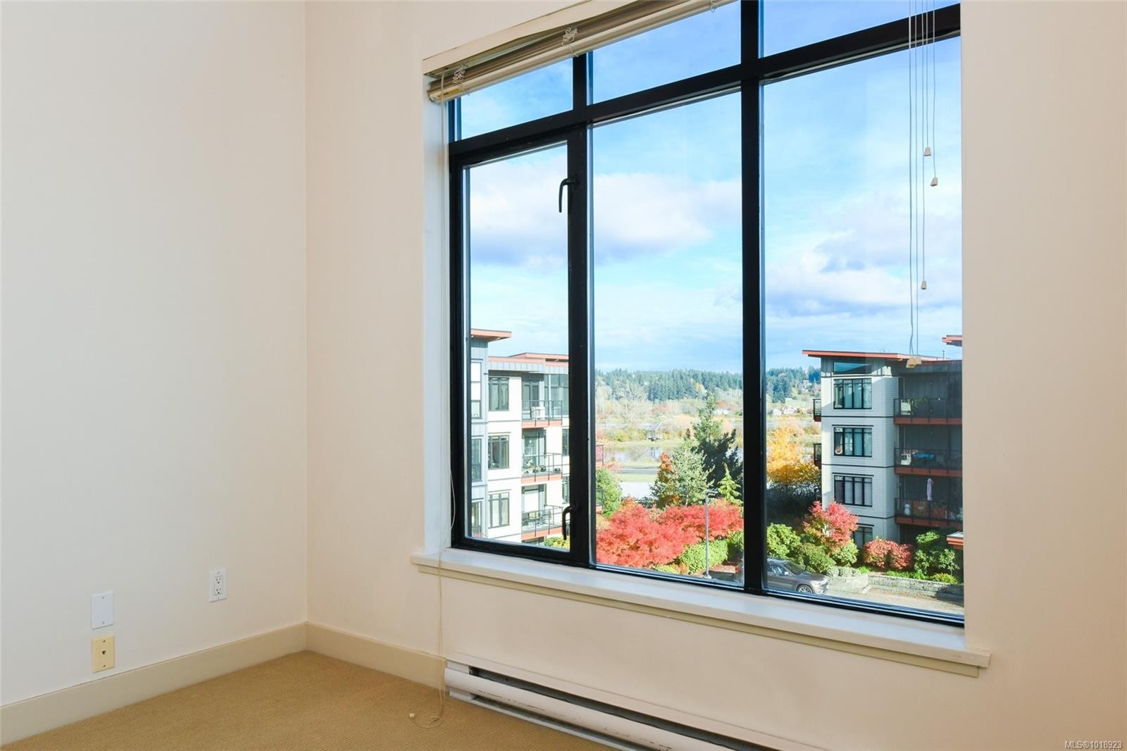 146-2300 Mansfield Dr, Courtenay, BC - Indoor Photo Showing Other Room