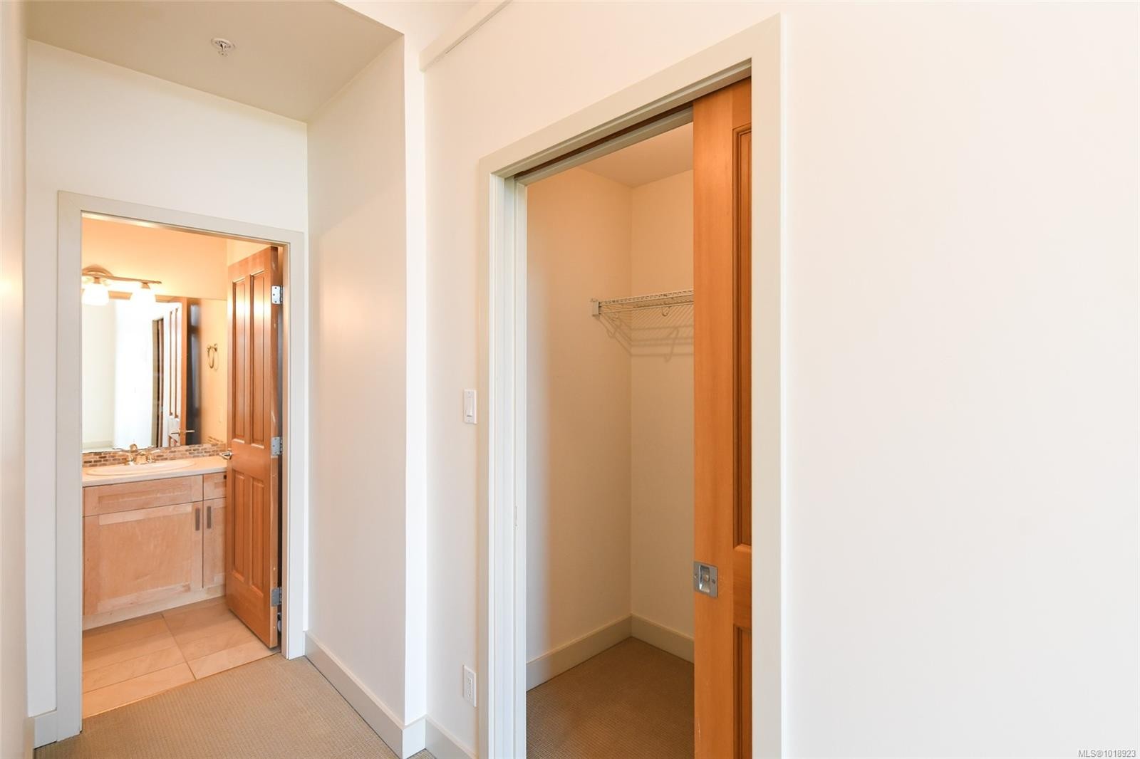 146-2300 Mansfield Dr, Courtenay, BC - Indoor Photo Showing Other Room