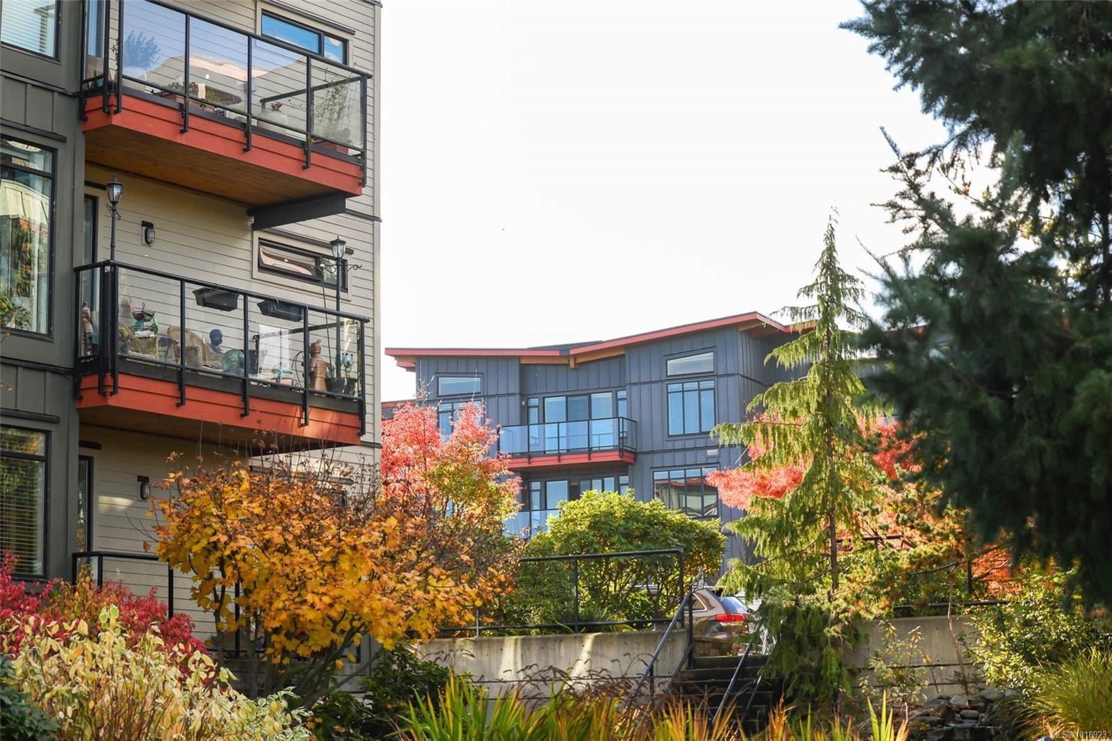 146-2300 Mansfield Dr, Courtenay, BC - Outdoor With Balcony