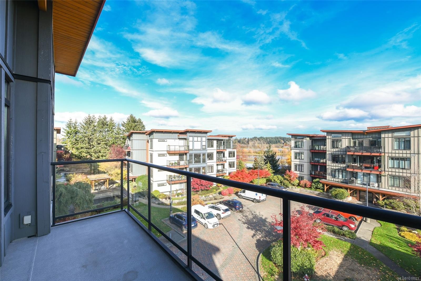 146-2300 Mansfield Dr, Courtenay, BC - Outdoor With Balcony With View