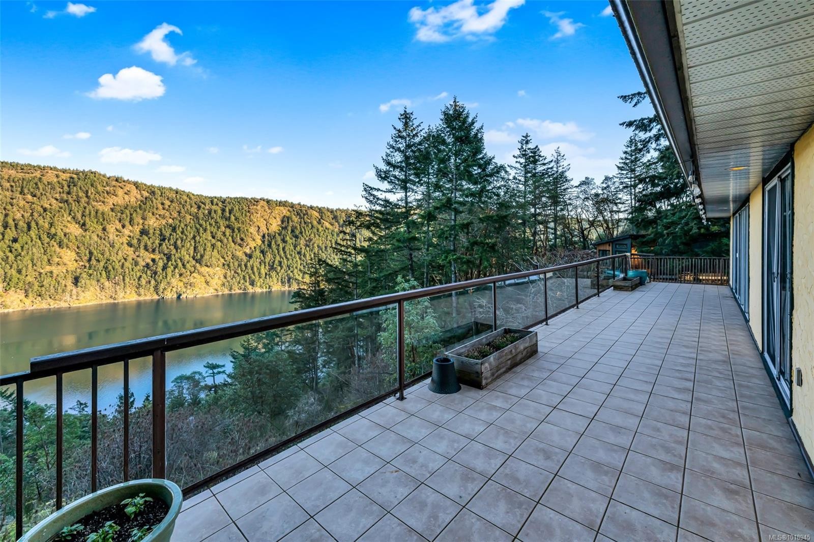 4133 Rocky Mountain Rd, Malahat, BC