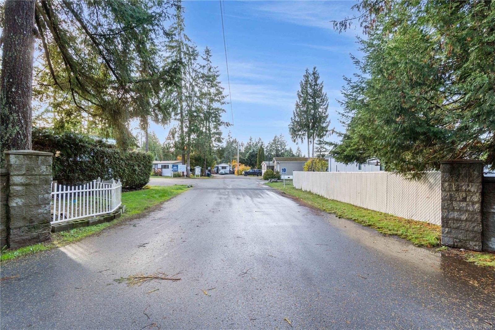 6-3449 Hallberg Rd, Nanaimo, BC