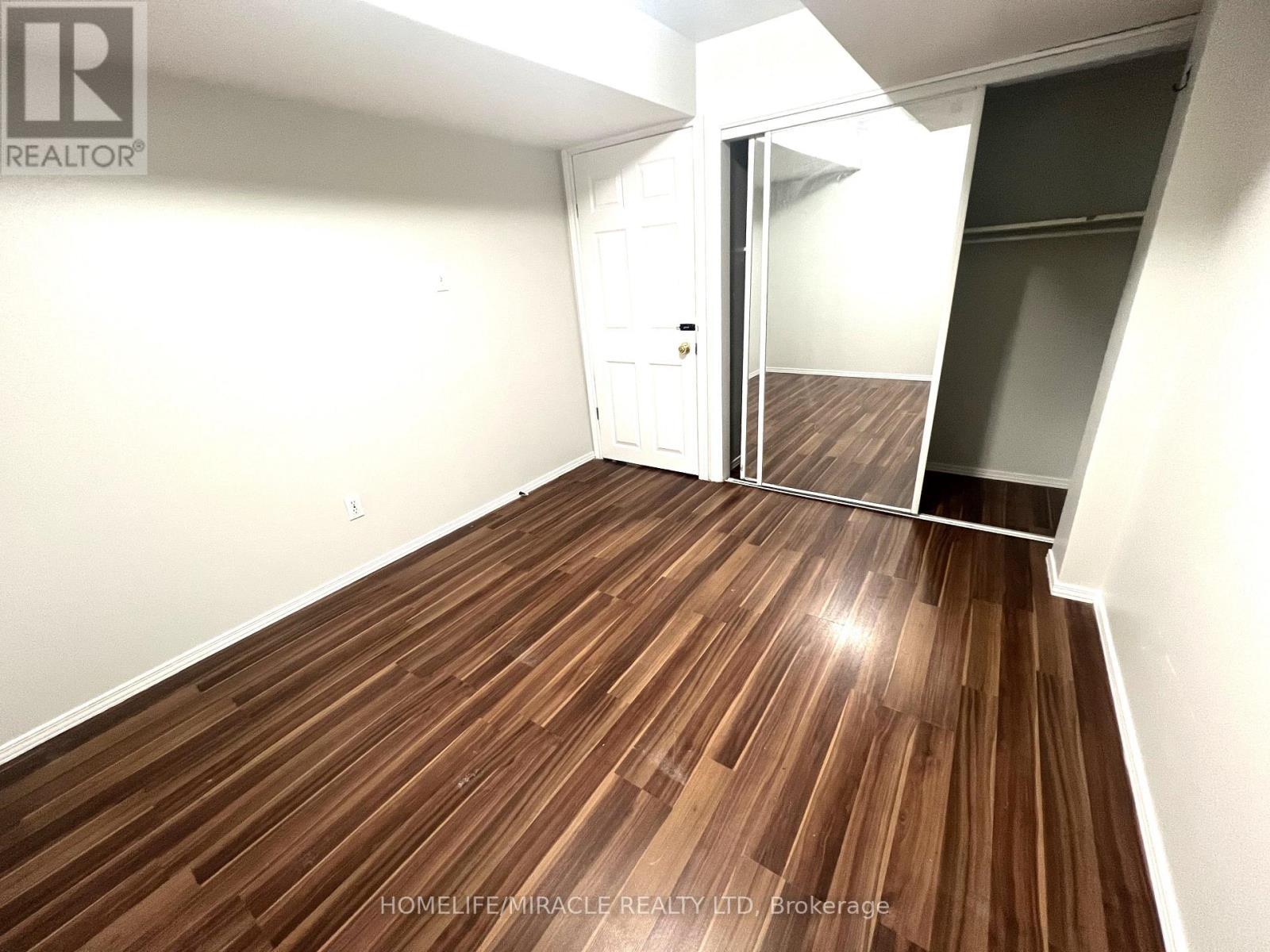 Bsmt - 87 Mosley Crescent, Brampton, ON - Indoor Photo Showing Other Room