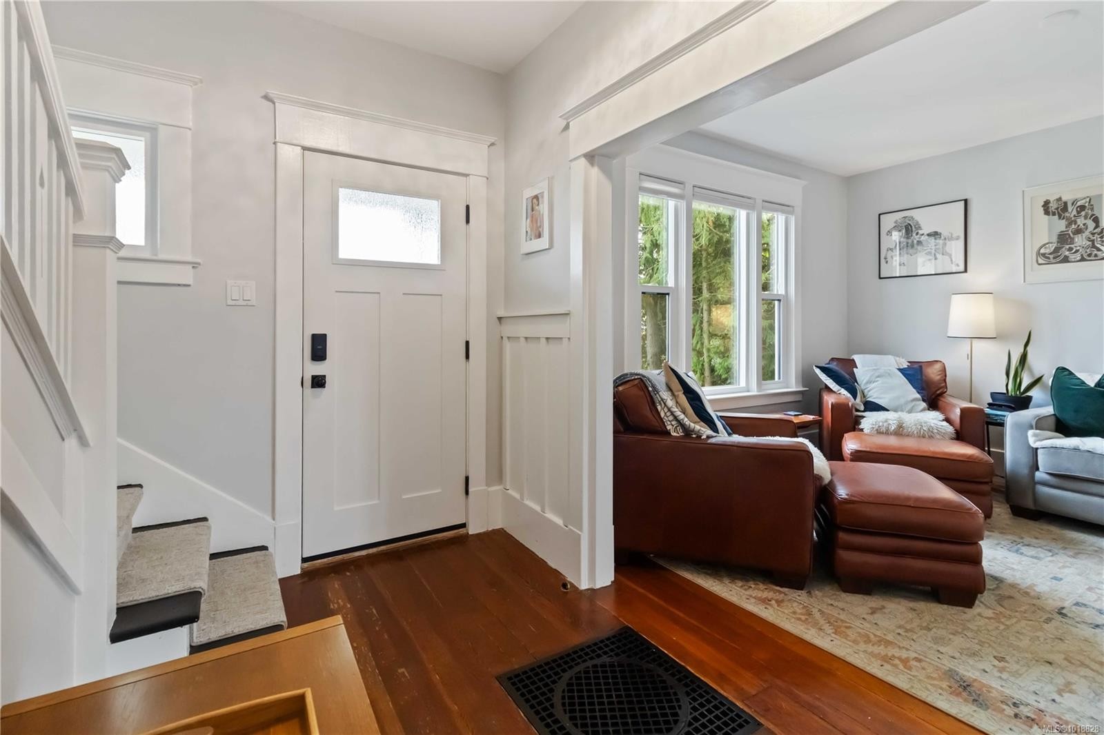 3354 Harriet Rd, Saanich, BC