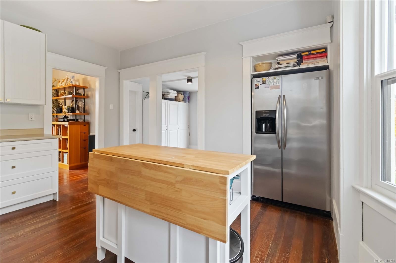 3354 Harriet Rd, Saanich, BC