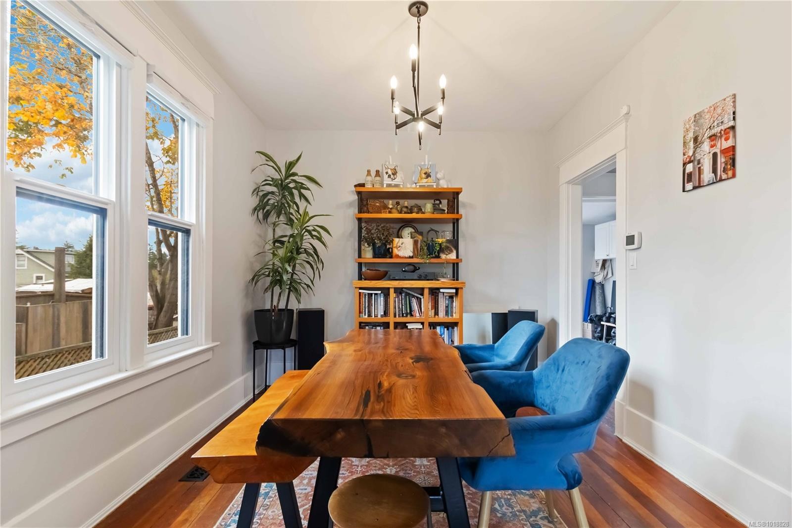 3354 Harriet Rd, Saanich, BC