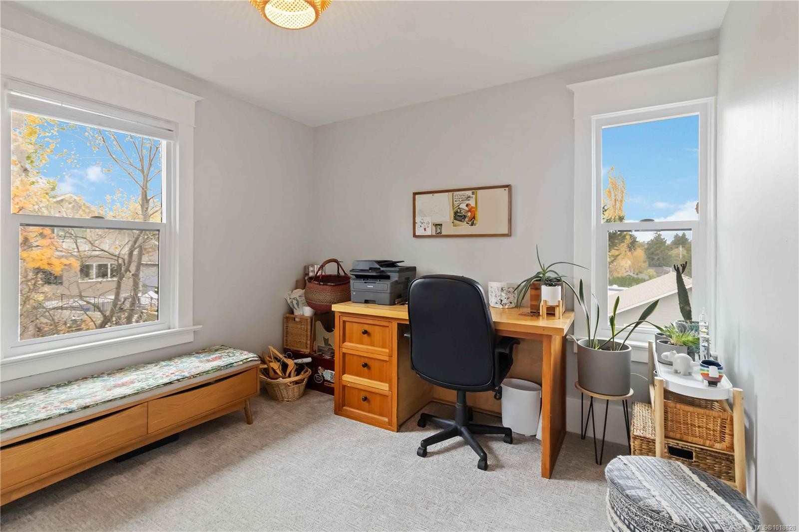 3354 Harriet Rd, Saanich, BC