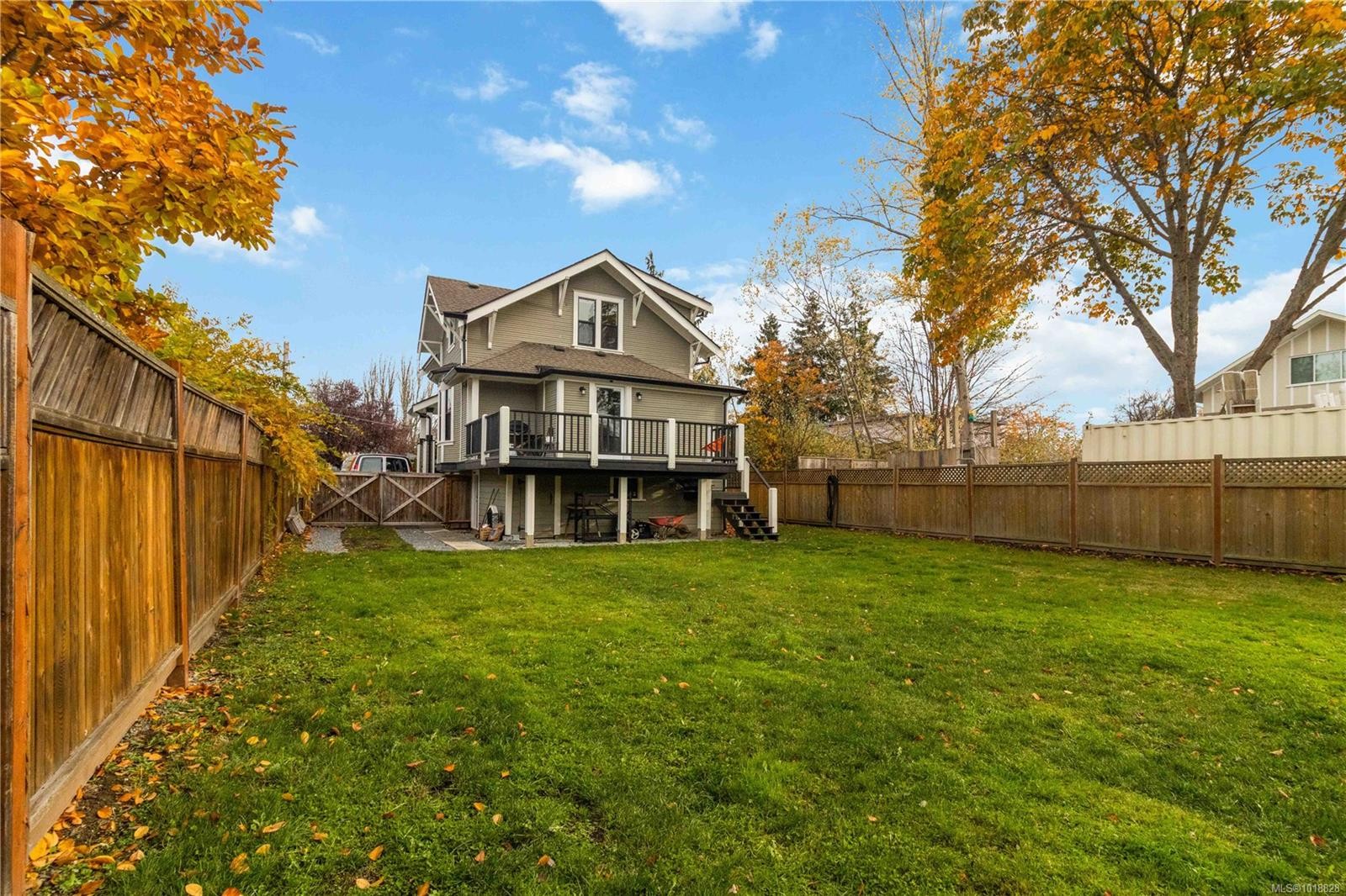 3354 Harriet Rd, Saanich, BC