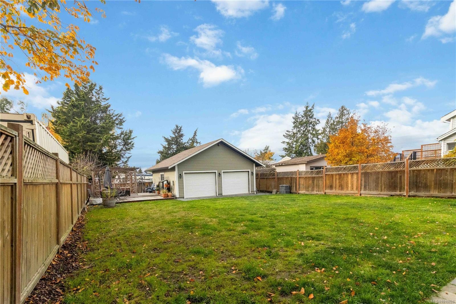 3354 Harriet Rd, Saanich, BC