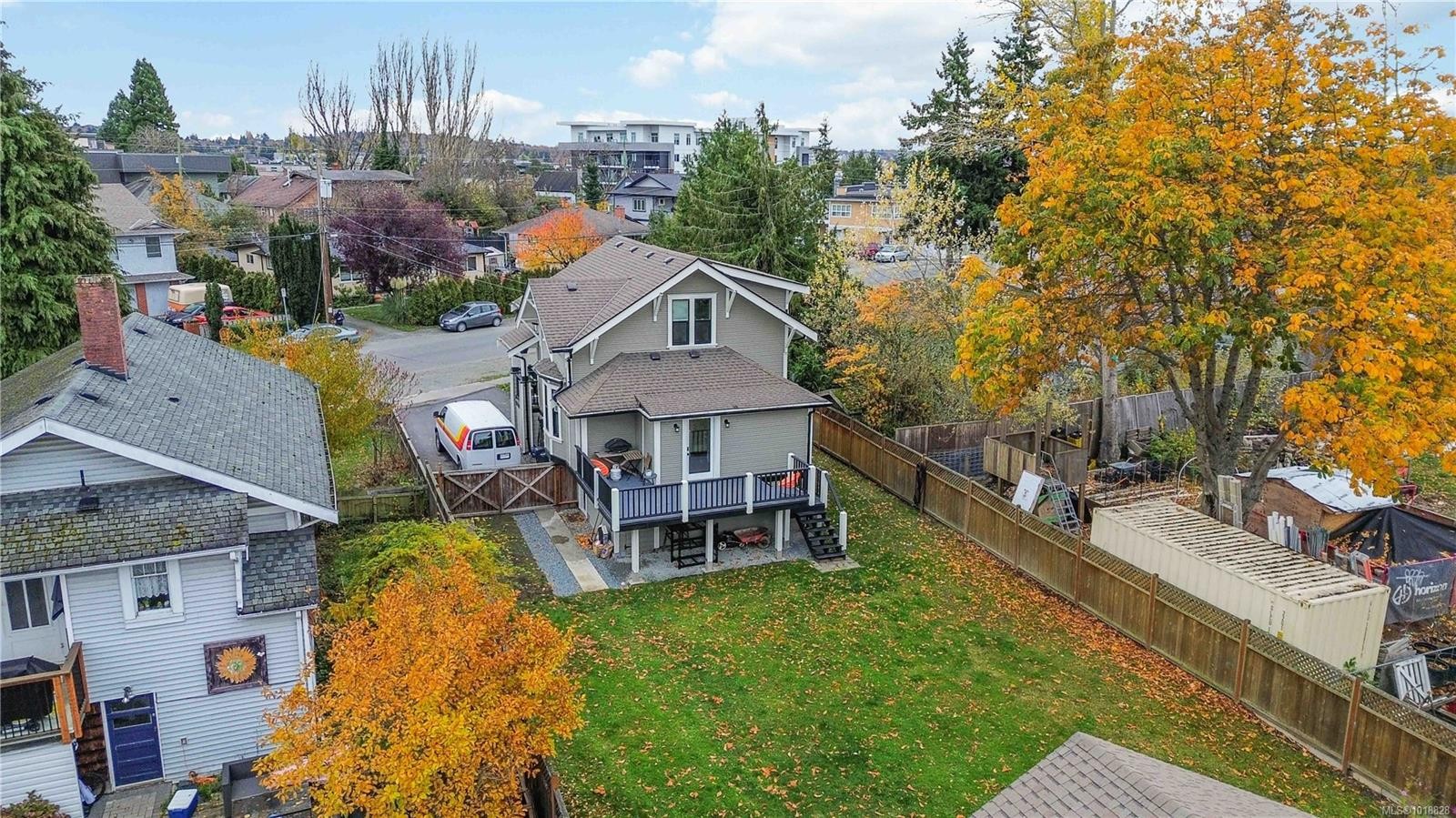 3354 Harriet Rd, Saanich, BC