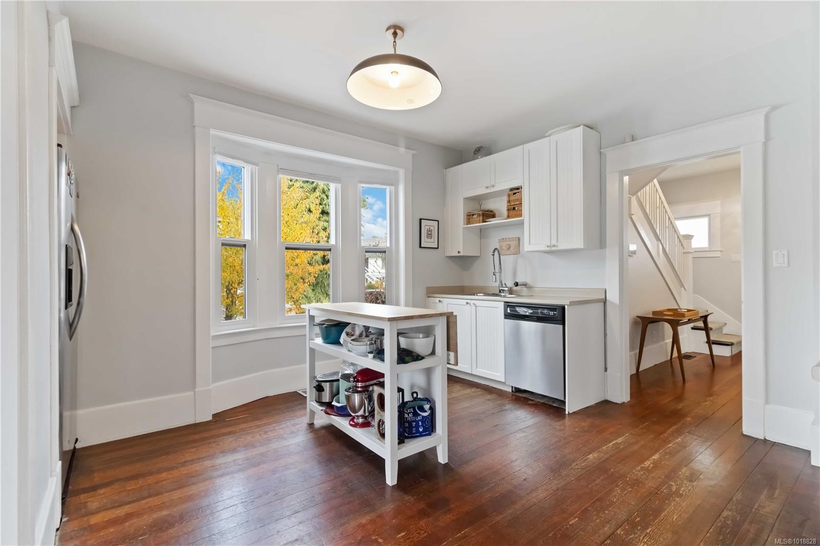 3354 Harriet Rd, Saanich, BC