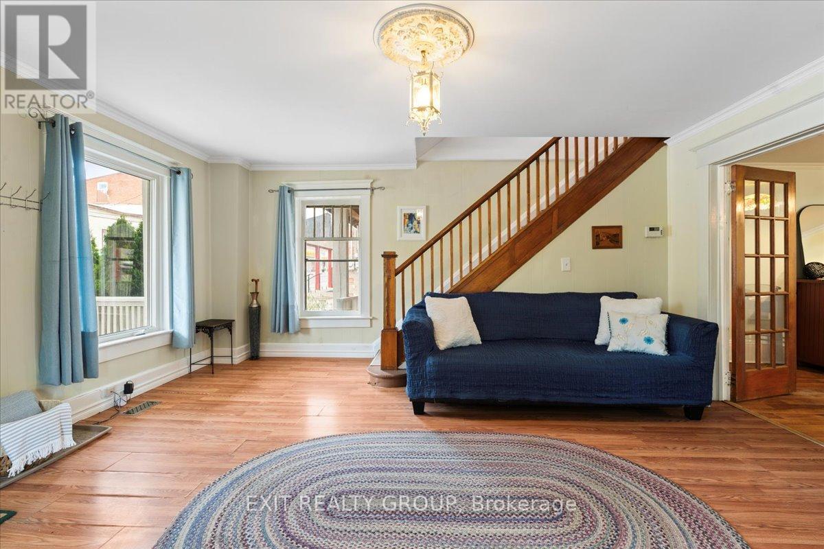 101 Durham Street S, Madoc, ON