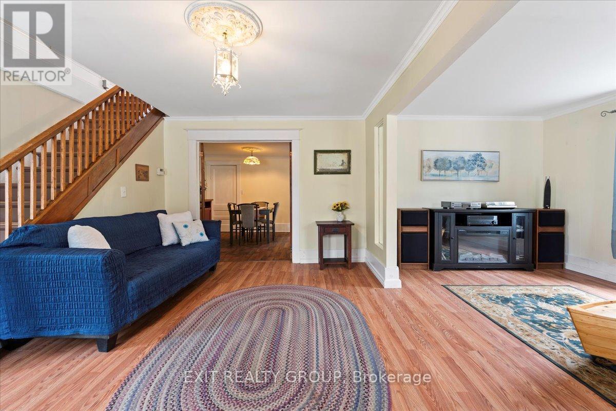 101 Durham Street S, Madoc, ON