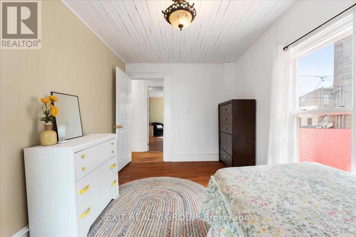 101 Durham Street S, Madoc, ON