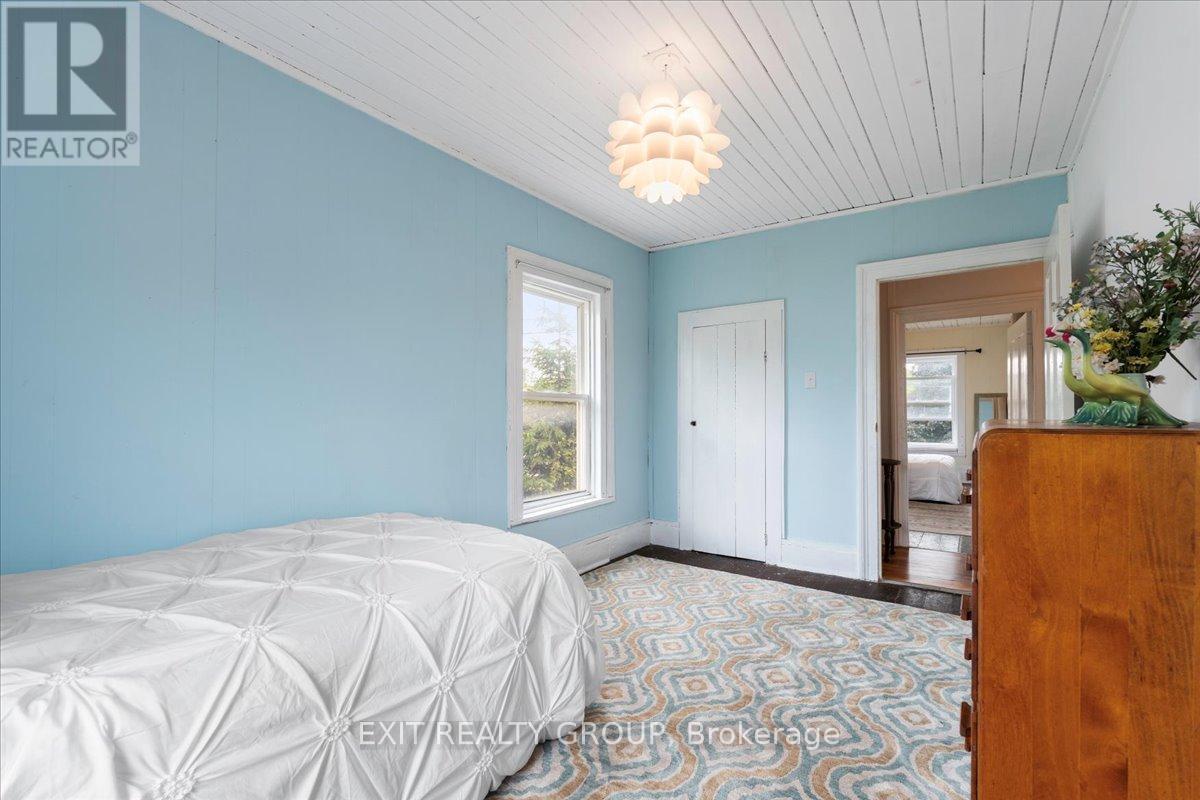 101 Durham Street S, Madoc, ON