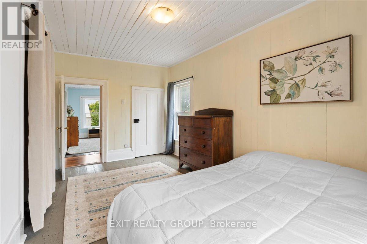 101 Durham Street S, Madoc, ON