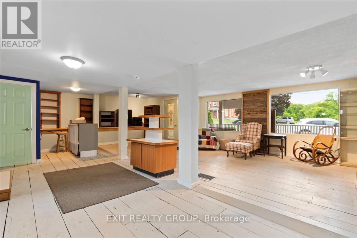 101 Durham Street S, Madoc, ON