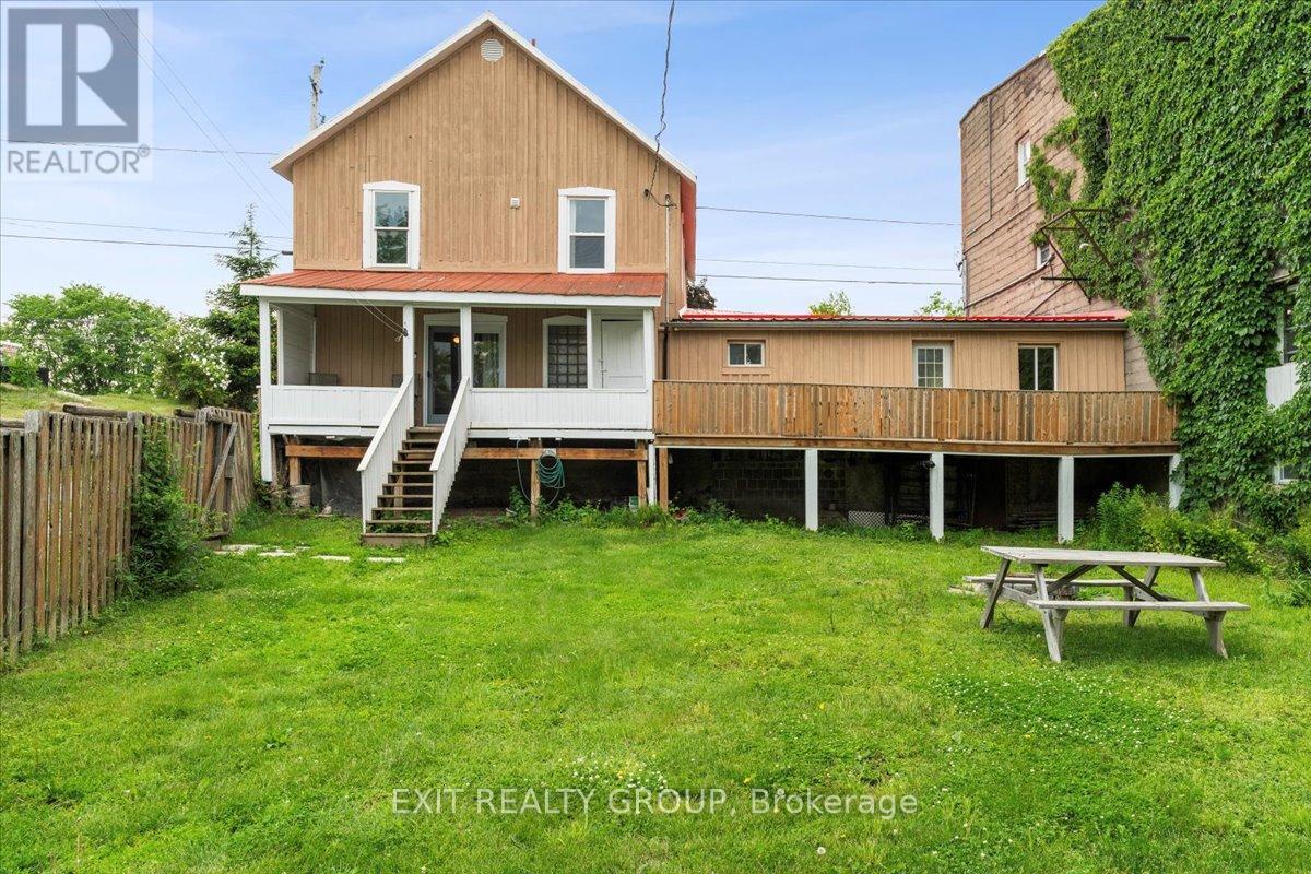 101 Durham Street S, Madoc, ON