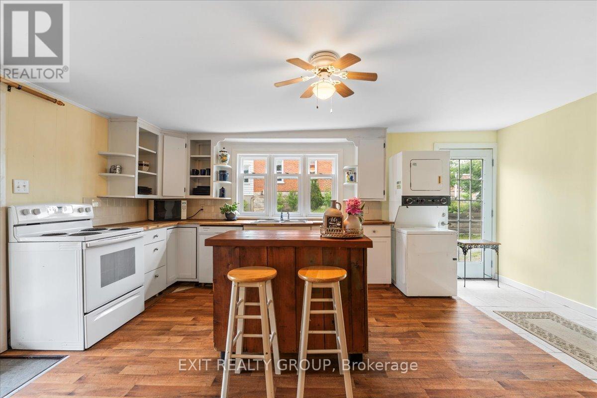 101 Durham Street S, Madoc, ON