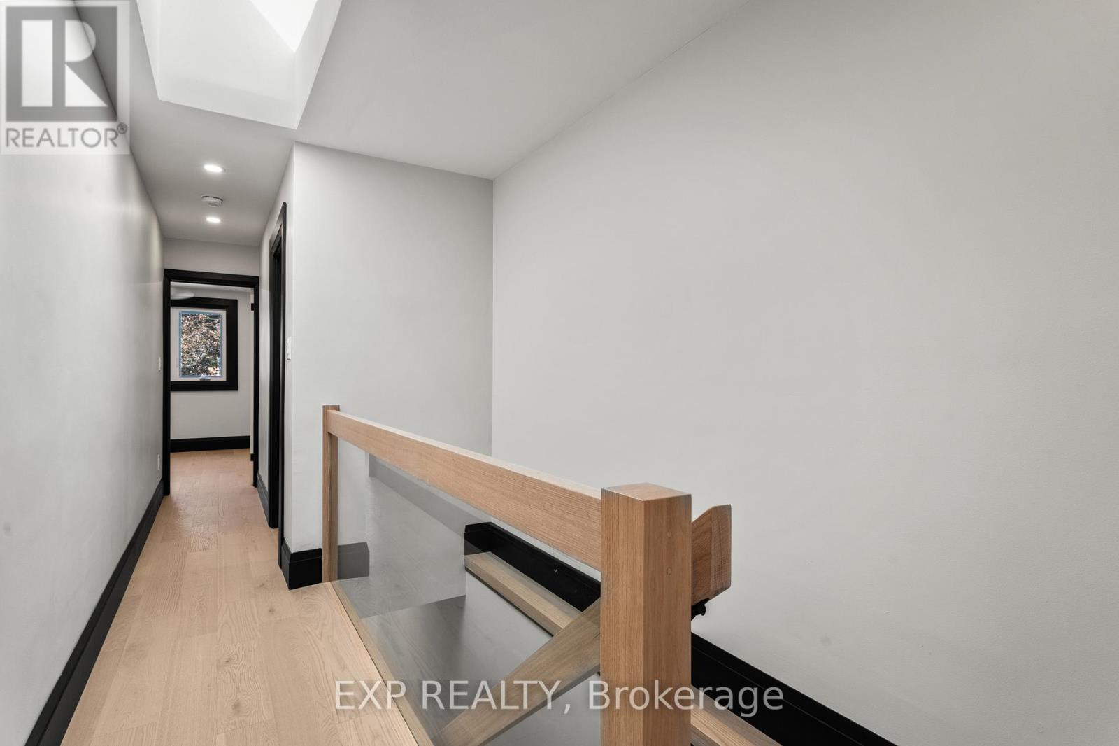 105 Rothsay Avenue, Hamilton, ON - Indoor Photo Showing Other Room