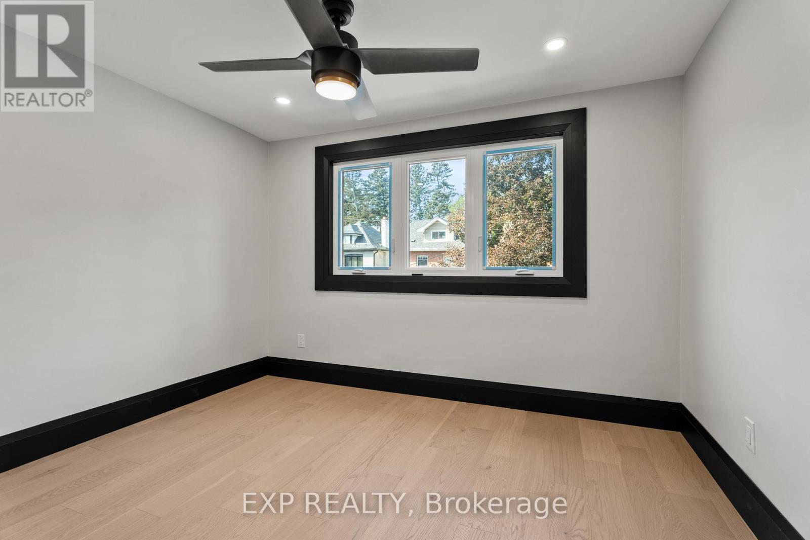 105 Rothsay Avenue, Hamilton, ON - Indoor Photo Showing Other Room