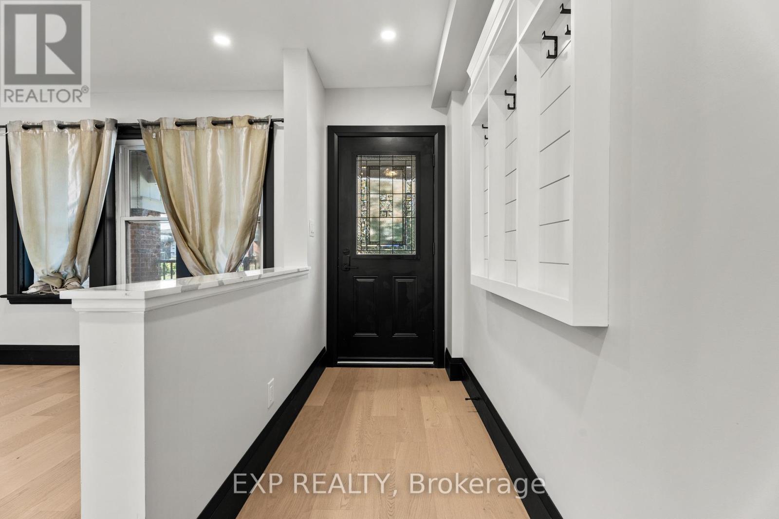 105 Rothsay Avenue, Hamilton, ON - Indoor Photo Showing Other Room