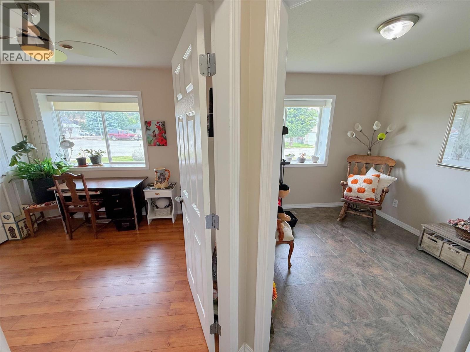 8 Eagle Crescent, Princeton, BC - Indoor