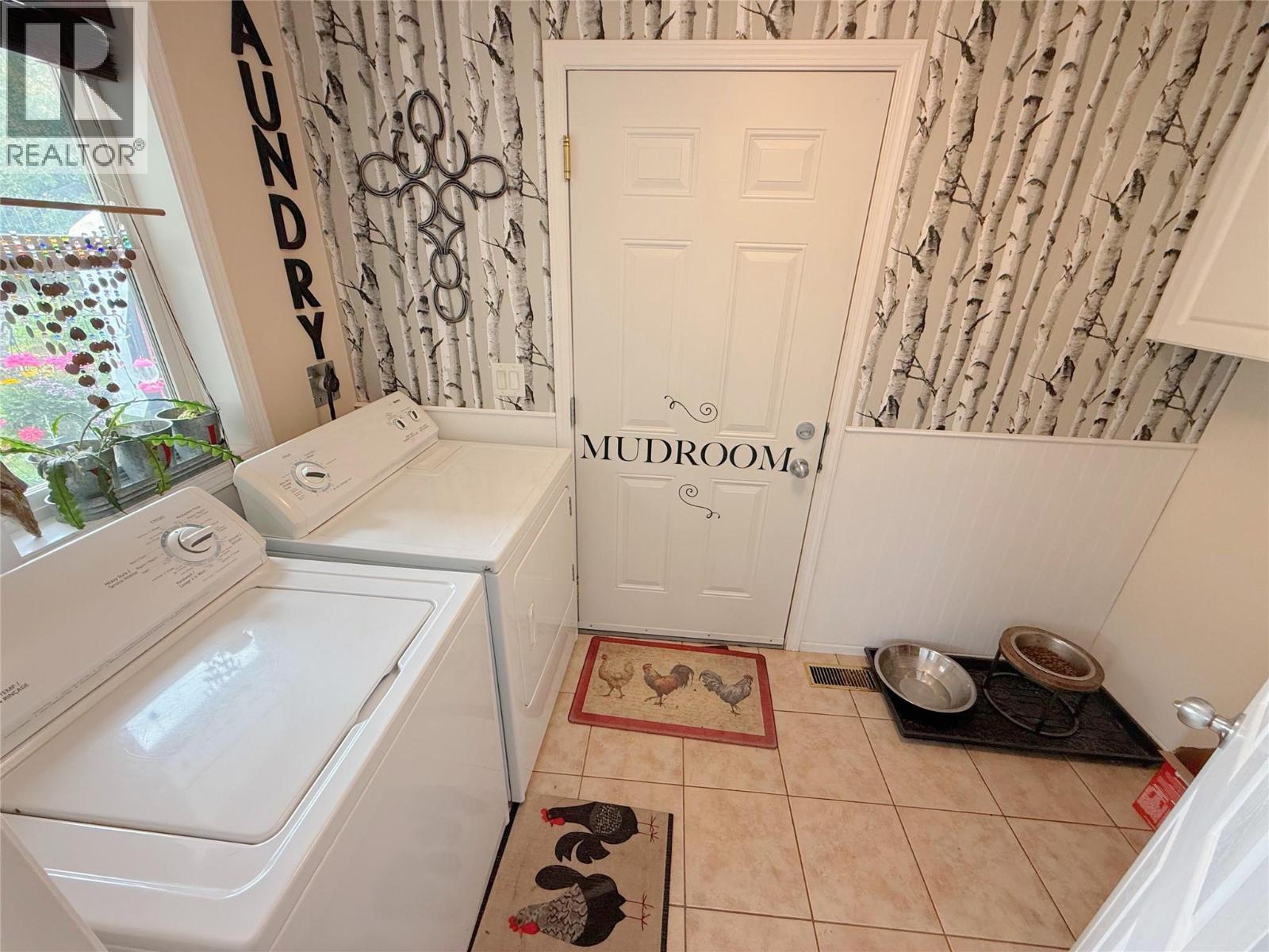 8 Eagle Crescent, Princeton, BC - Indoor Photo Showing Laundry Room