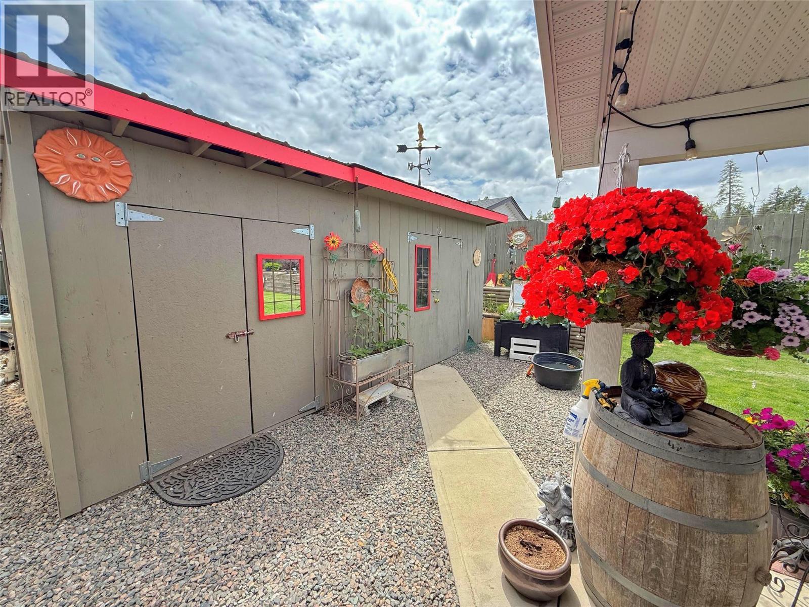 8 Eagle Crescent, Princeton, BC - Outdoor