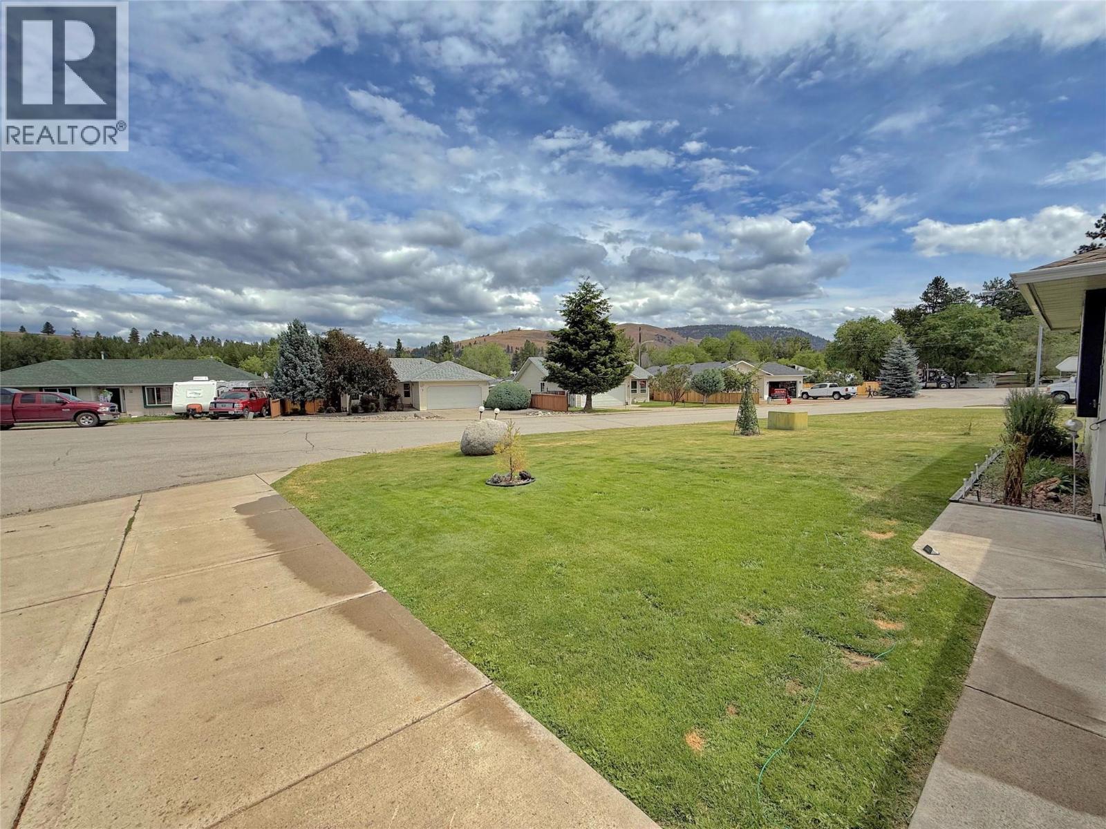 8 Eagle Crescent, Princeton, BC - Outdoor With View