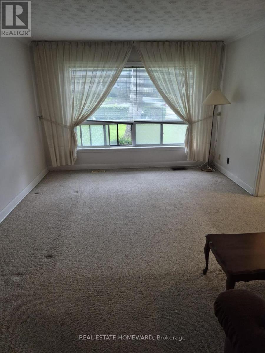 Main - 438 Ashdale Avenue W, Toronto, ON - Indoor Photo Showing Other Room