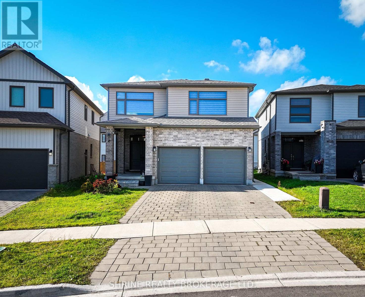 3719 Somerston Crescent, London South (South W), ON - Outdoor With Facade