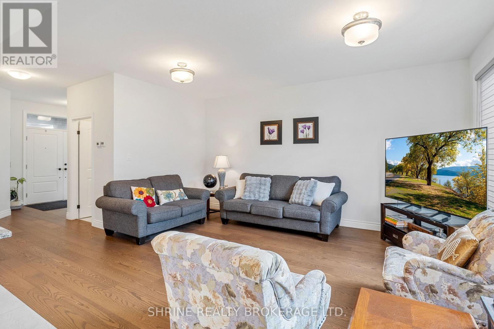 3719 Somerston Crescent, London South (South W), ON - Indoor Photo Showing Living Room
