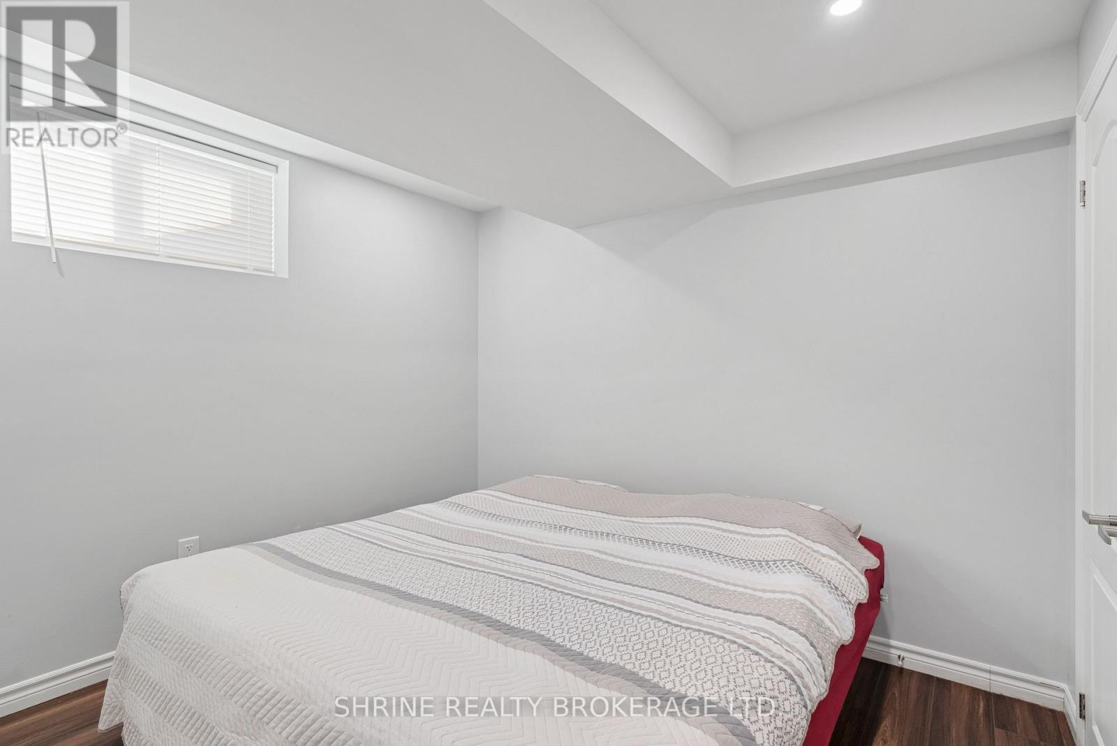 3719 Somerston Crescent, London South (South W), ON - Indoor Photo Showing Bedroom