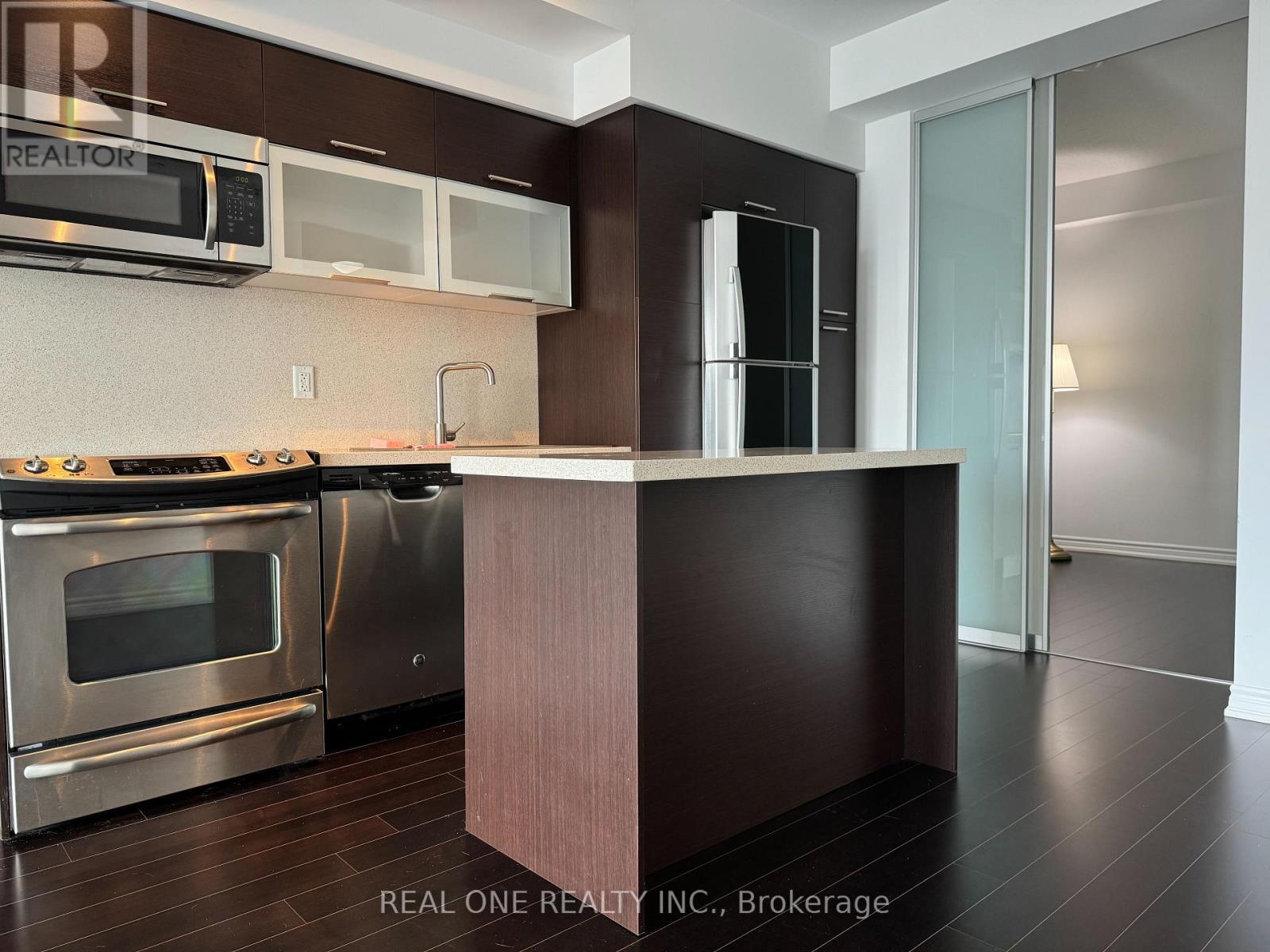 4208 - 386 Yonge Street, Toronto, ON - Indoor Photo Showing Kitchen With Upgraded Kitchen